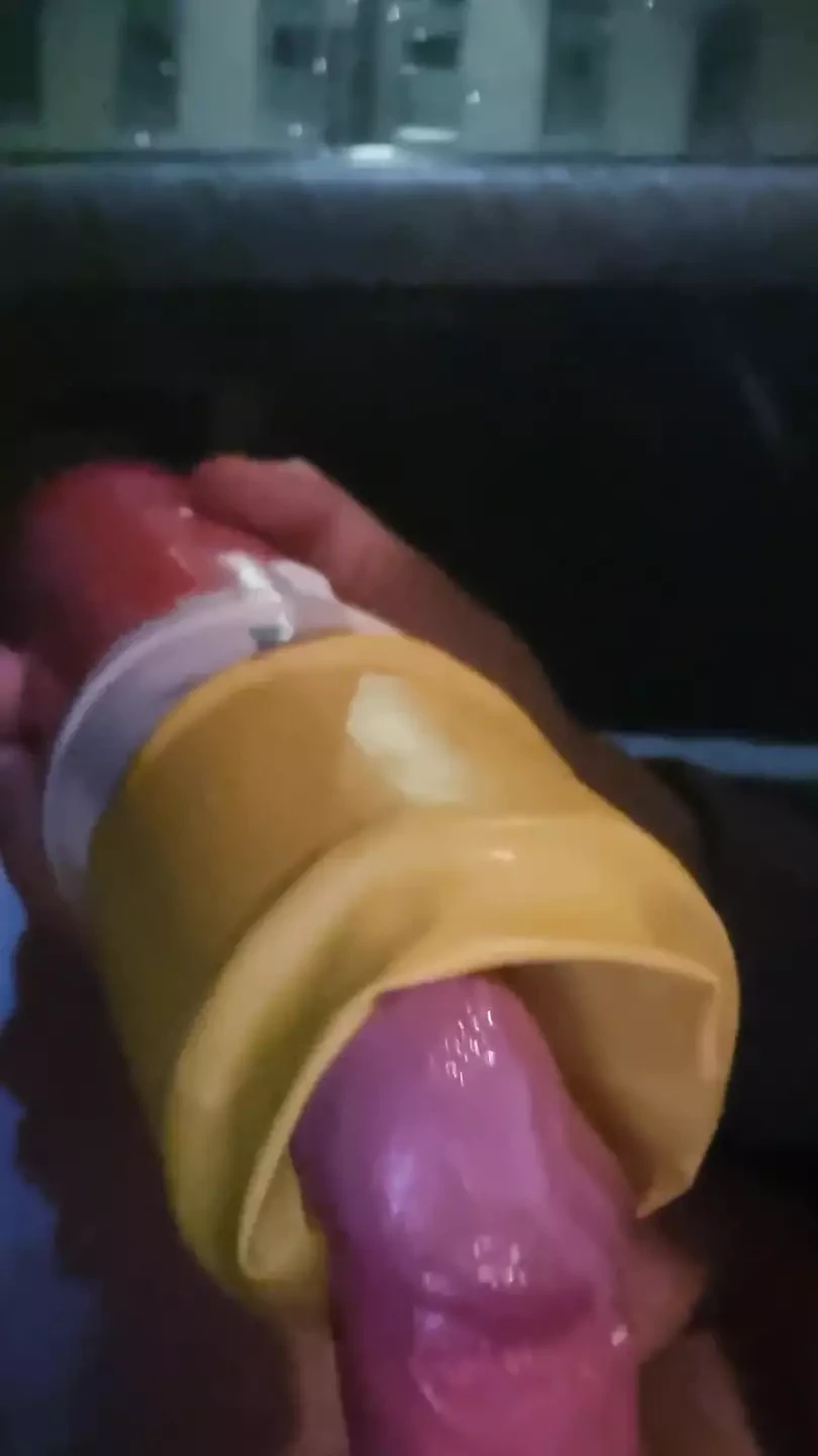 Pocketpussy'ime herkesin içinde boşalıyor
