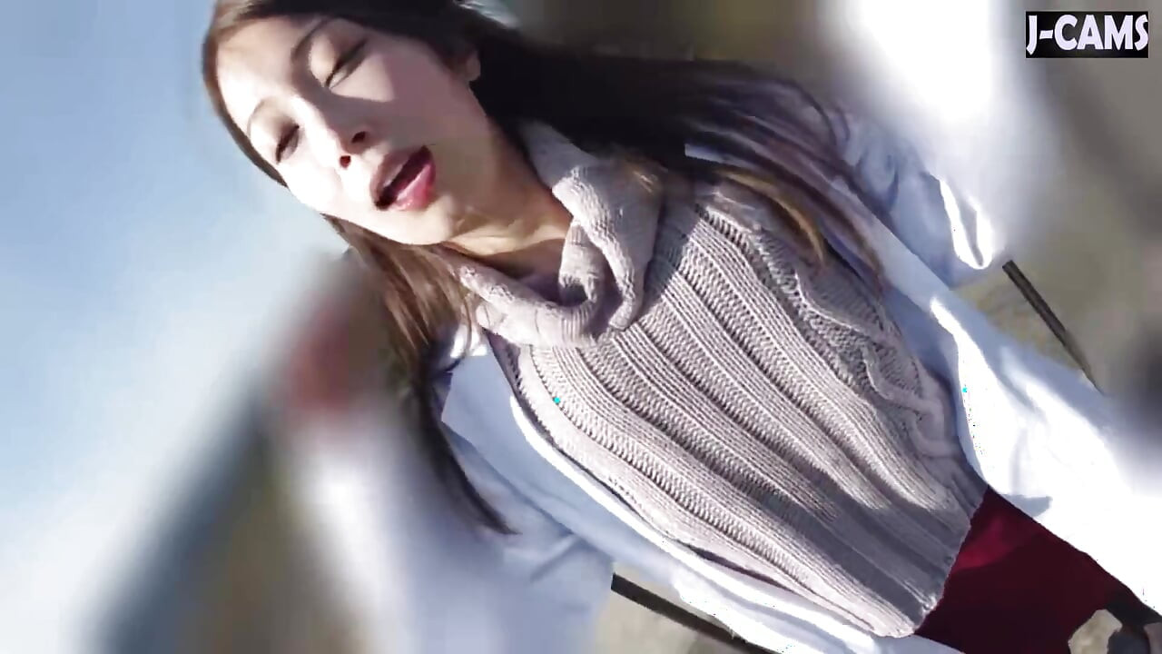 혀가 긴 장난꾸러기 영양사가 장난꾸러기 미소 Ep1로 천천히 당신을 끌어들이고 있습니다.