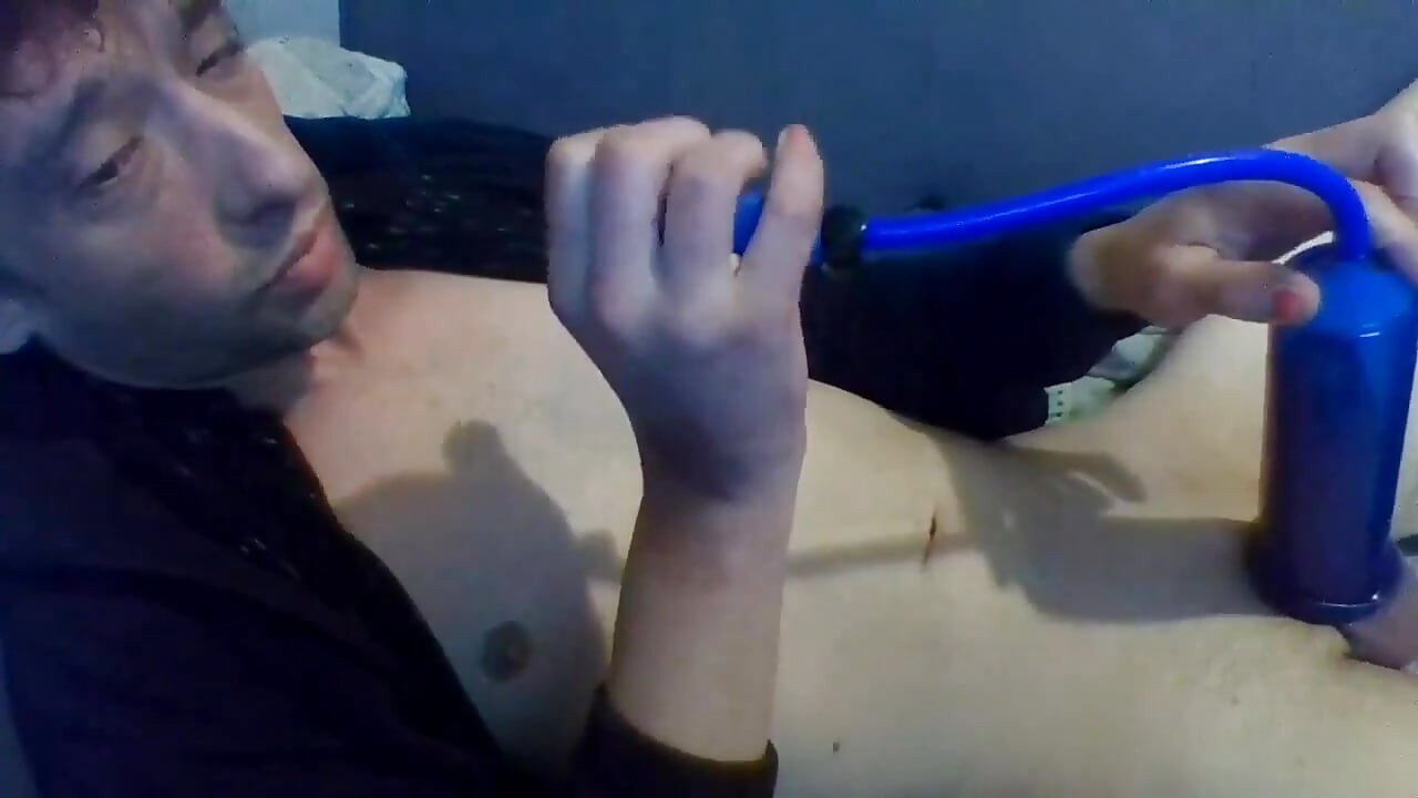 Vaping & Using Phallus (penis) Pump and Sexsleeve to Stroke Myself