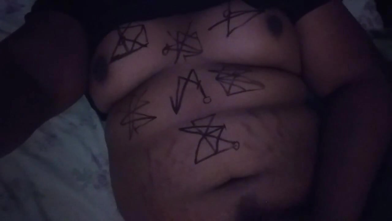 สาวสวยตัวใหญ่ Enby ขย่มและน้ําแตก