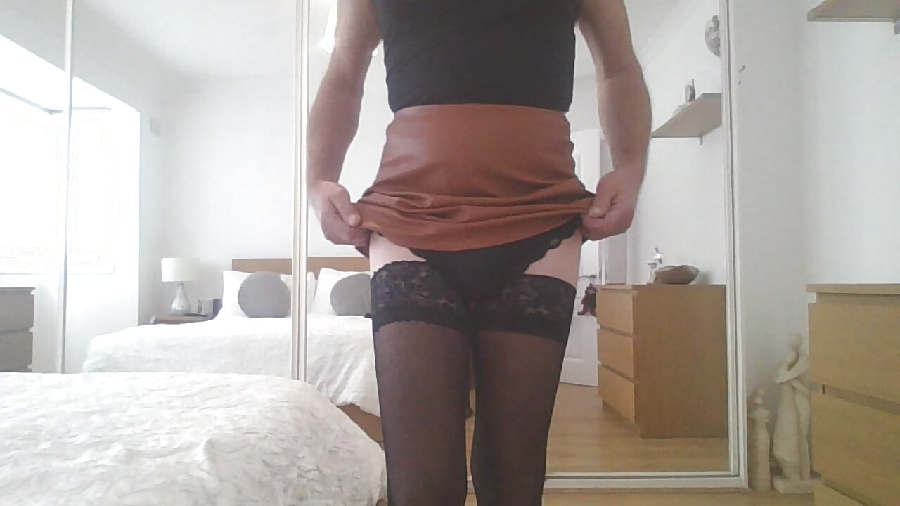 sexy leather crossdresser