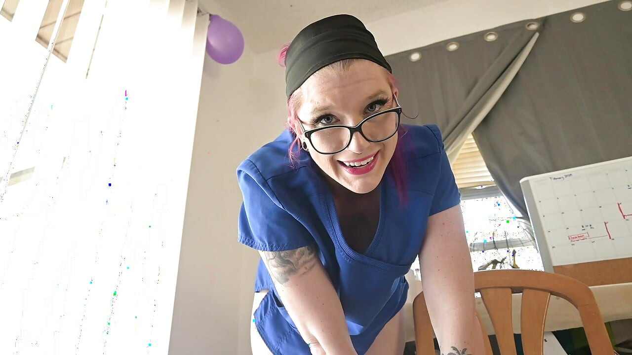Enfermera Ellie en: Sexo anal seguro