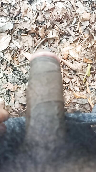 Husband hand job for outdoor