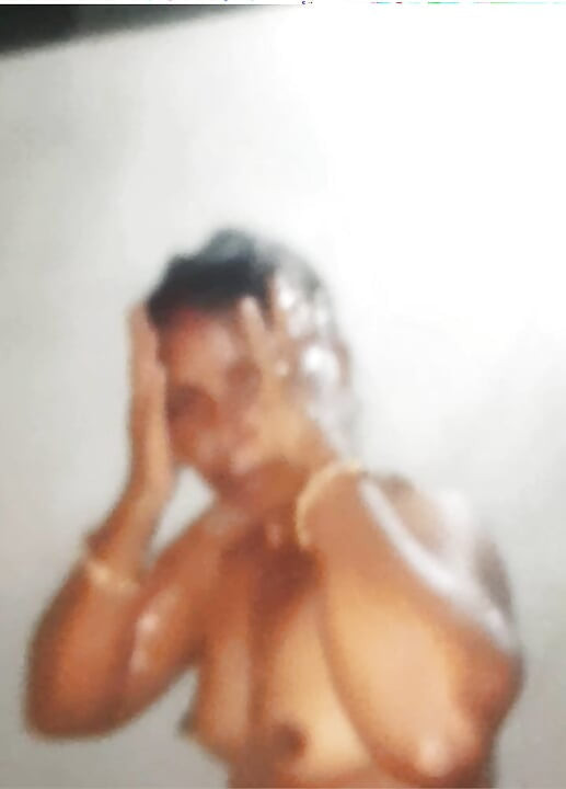 Meri garil friend ki nahate hue chudai romantic vidio homemade