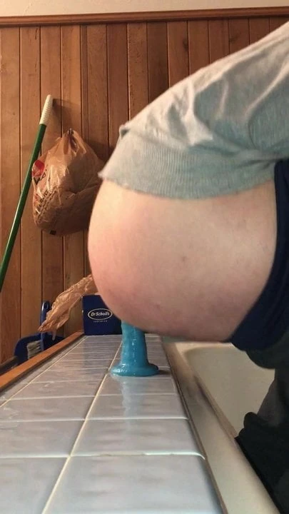 Me ridding 7 inch dildo