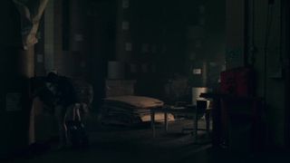 Elisabeth Moss - The Handmaid's Tale S02E02 (no music)