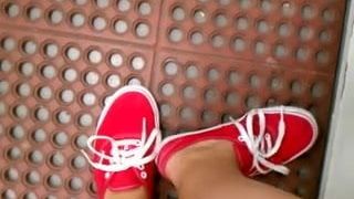 FF24 Sweaty feet in red vans