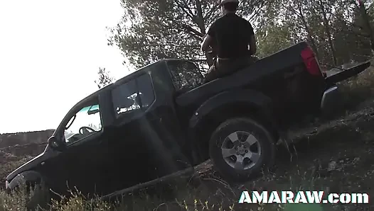 Шлюховатую тинку-брюнетку с большими сиськами Ava Marteens трахнули в киску на улице