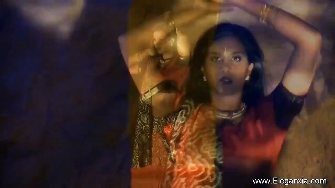 Indian brunette shows off her sexy body