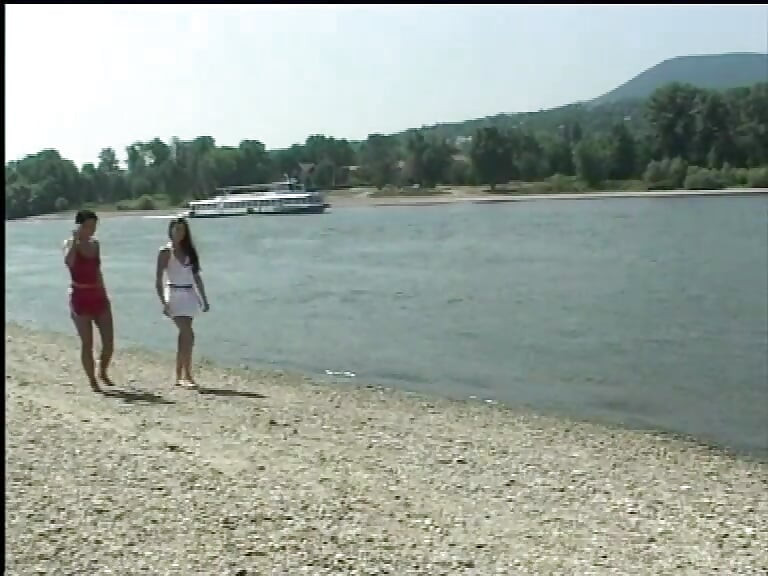 E tra Donne si Gode di Piu (Full Movie)