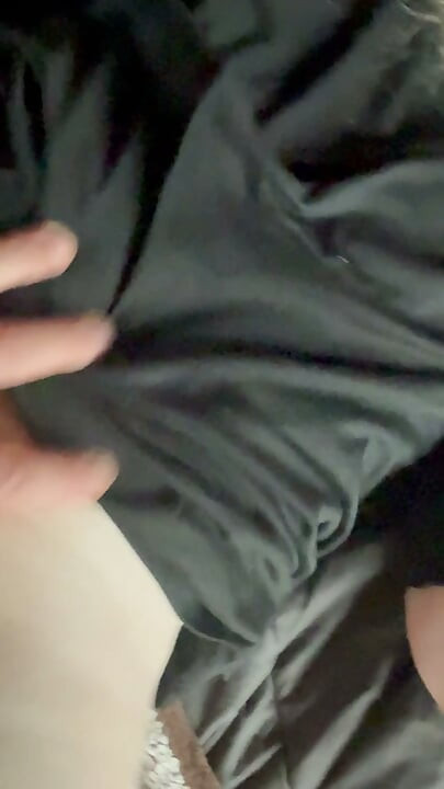 Wife gets hairy pussy gaped