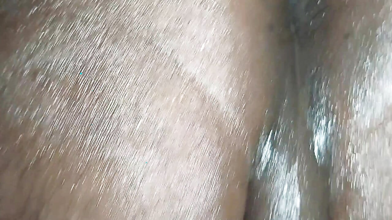 Who are my fucker, i am waiting her