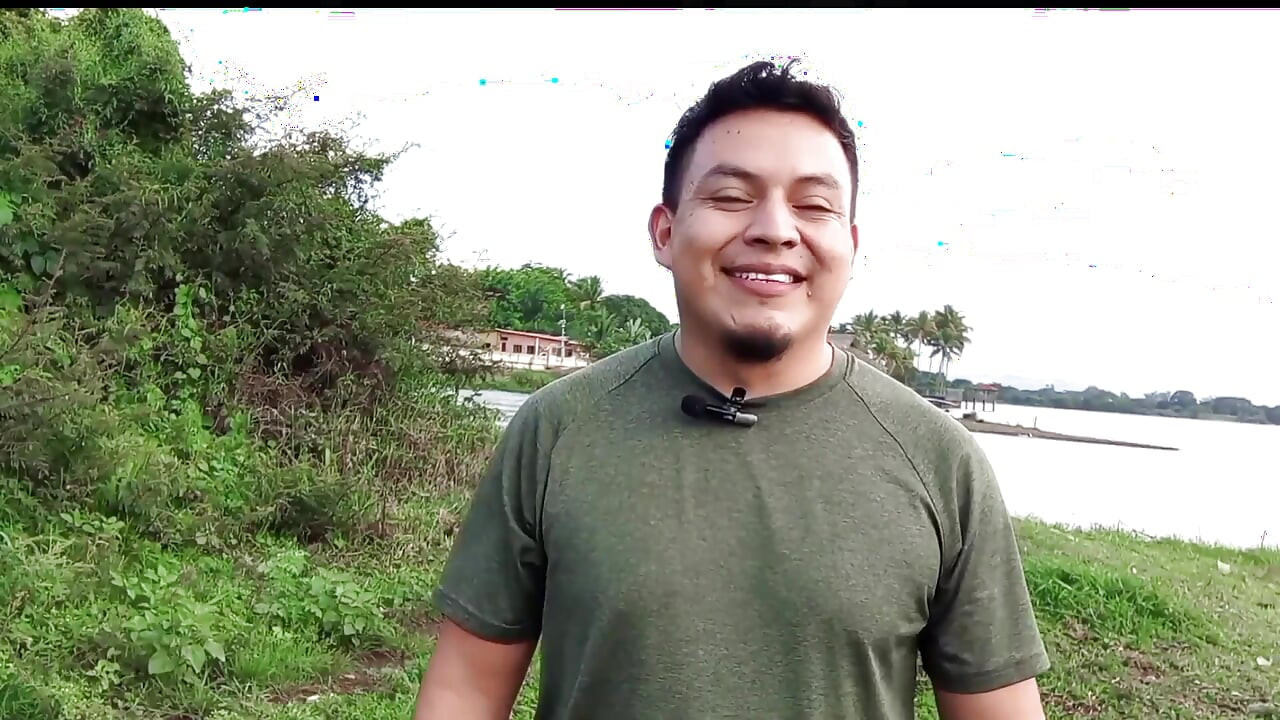 Straight Salvadoran Jerking His Nice Cock.