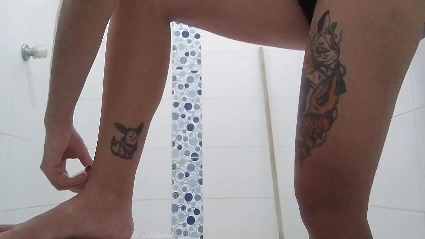I'm shaving, come with me, daddy