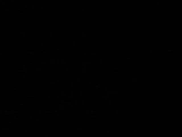 Any lesbian wanna play around in my bedroom