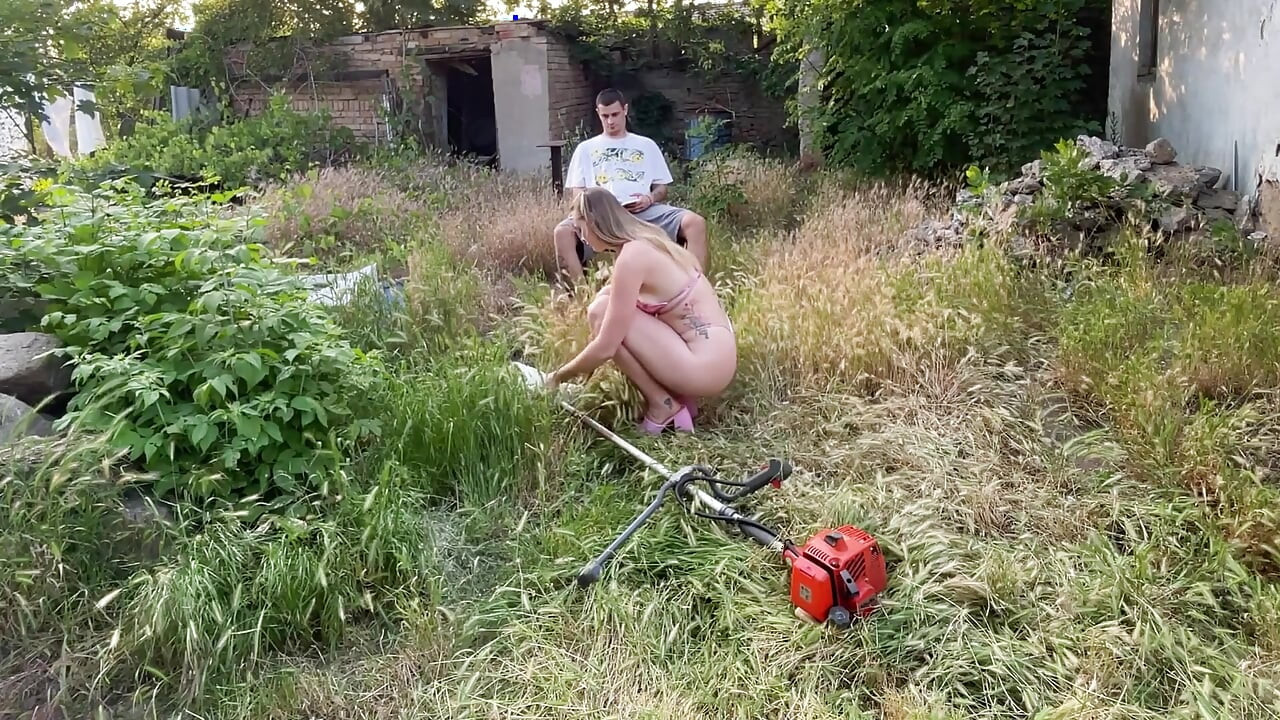 발 뒤꿈치에 있는 겸둥이 크랭킹 대신 젖은 일을 시작하지 못함