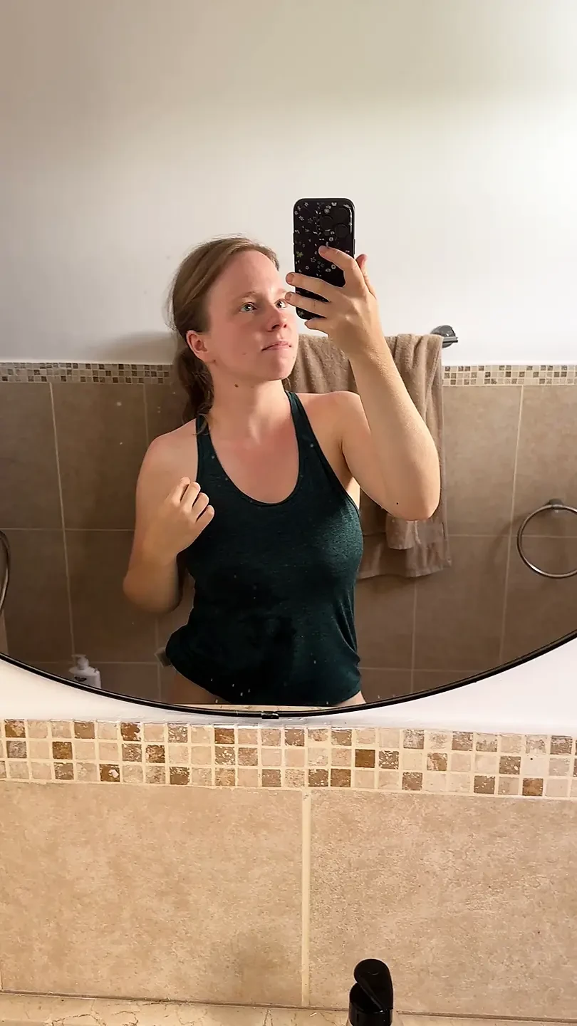 Curvy Blonde Takes a Shower