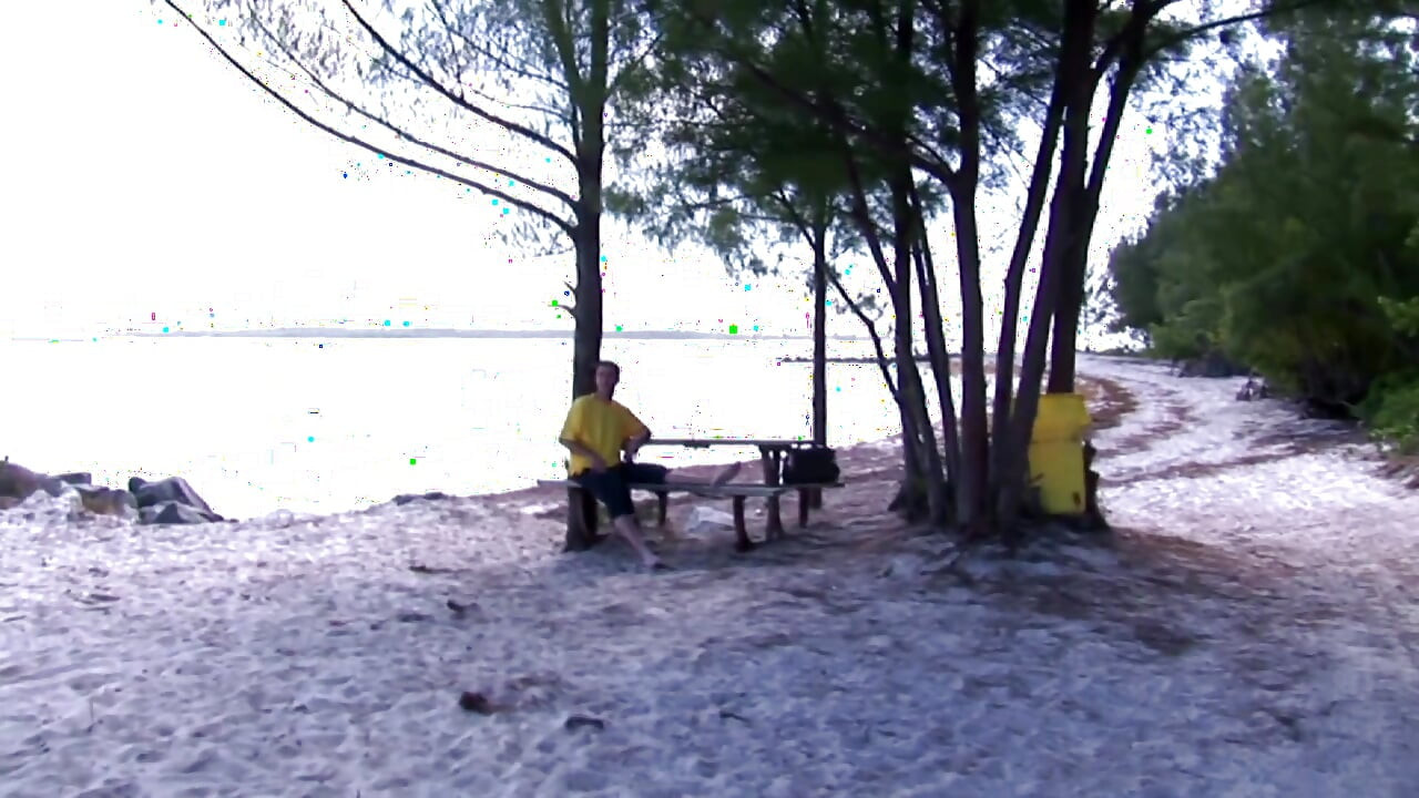 Büyük memeli sevimli genç kız plajda sikiliyor