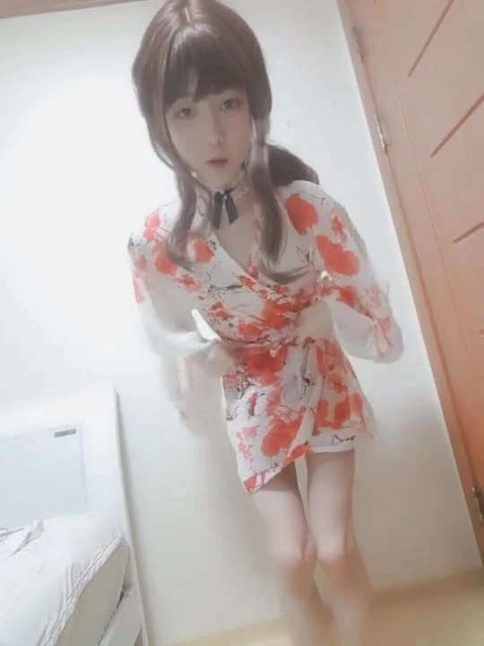 날씬한 한국 펨보이 알몸