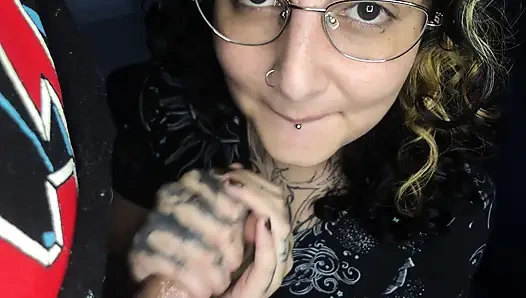 Üvey kız kardeşimin sürtüğüne mastürbasyon yaparken keşfediyorum ve sonra ona sürtük olarak hayatının sikini veriyorum | Bakış açısı- mey mey