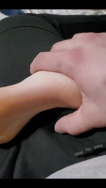 After a Foot Massage, My Stepsister Wanted to Take My Dick to Her Mouth, She Love My Dick, Cum in Her Mouth