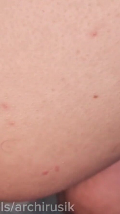 Masajista musculosa fue follada por dar un mal masaje sin condones: grandes pollas, mucho semen | Clip 2
