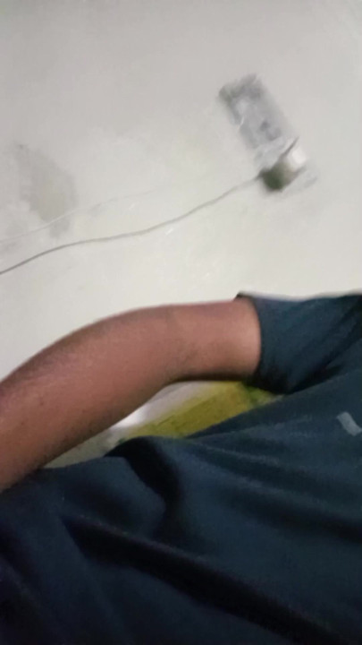 Como você gosta do meu pau, você quer chupar meu pau e brincar com meu pau, então me envie uma mensagem