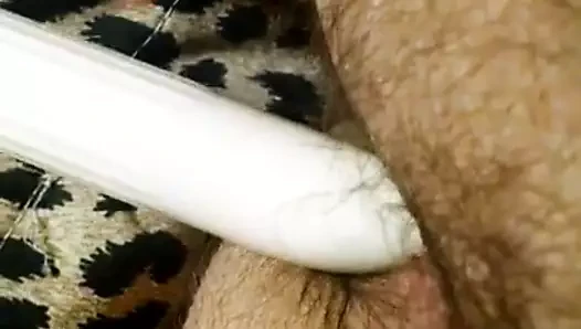 Götümde yapay penisle ısınıyor
