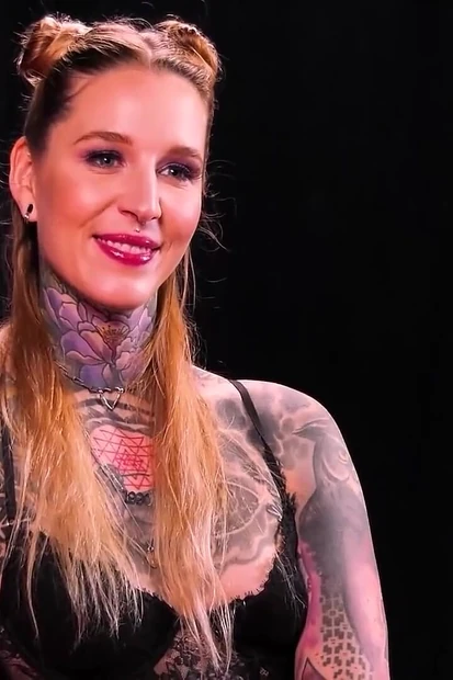 Ggg John Thompson - Tattooed Woman with a Perfect Body at Ggg for the First Time