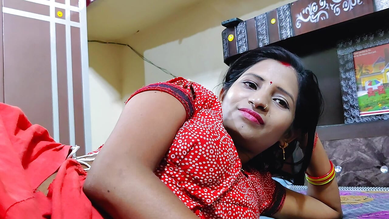 Hard-core desi teenage girl giving oil massage full side relaxation and fucking Hindi audio