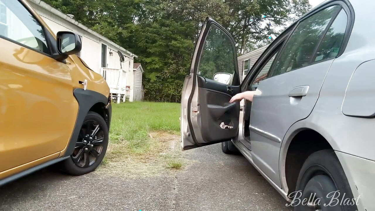 Bella Blast Vs o Honda Rebelde: Dando Partida e Pisando no Pedal em um Carro que Não Liga