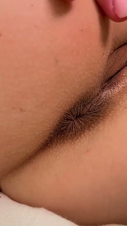 Why do pinay girls have such cute feet and assholes? That’s why Americans love them! | Clip 1