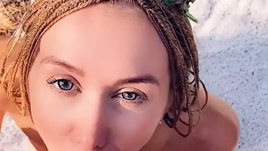 Minyon fit kız ormanda anal döllemeden önce götten ağza sikişiyor - mia bandini