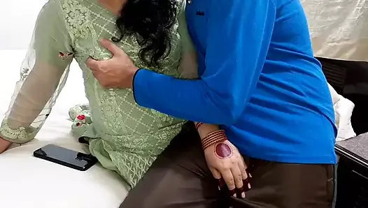 Step-sister fucked two days before the wedding video with Hindi audio.
