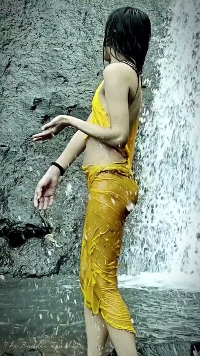 The Desi Girl From the Street Took off Her Saree and Eshal the Bad Teacher