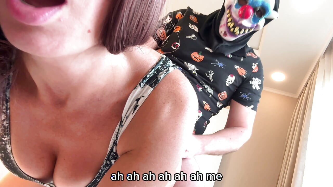 StepBro in a CLOWN Costume Fucks StepSis on Halloween - Cum in  MOUTH
