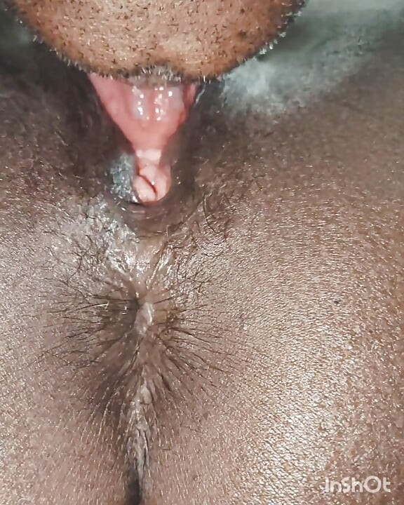 Biwi ki chut chatkar biwi ko maja diya