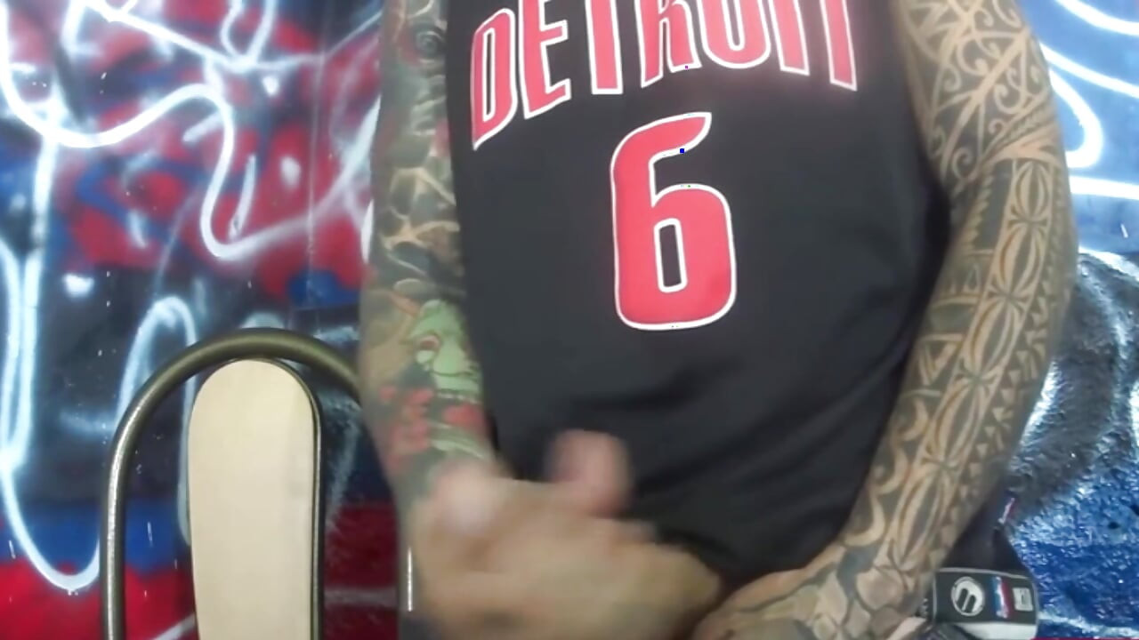 Tattooed jerking off amateur big cock gifted