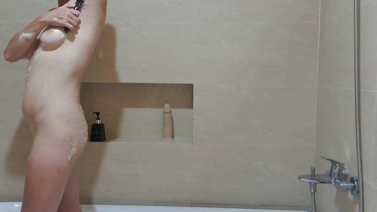 Playing With My Favorite Dildo In The Shower, My Pussy Barely Resists Temptation!