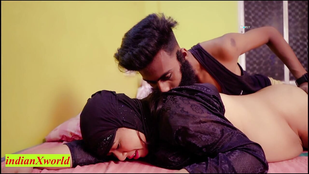 Indian Bengali Muslim wife Cheating Sex with Old Devar! Hot Sex