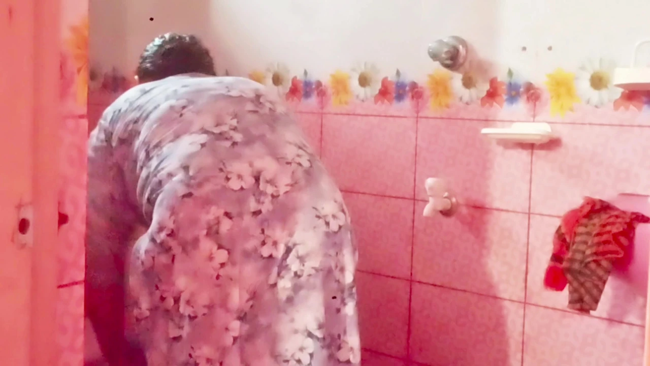 A Bangladeshi-Bihari woman is engaging in romantic sex inside the bathroom while bathing.