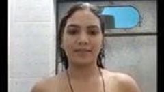 Enormes tetas - vídeo de bhabhi no banho para namorado
