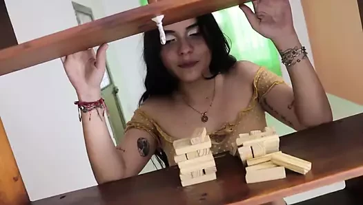 Yeni üvey kız kardeşimle güzel amatör oral seks
