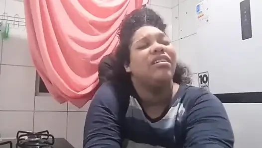 Üvey annem beni banyo yapmak için çağırıyor
