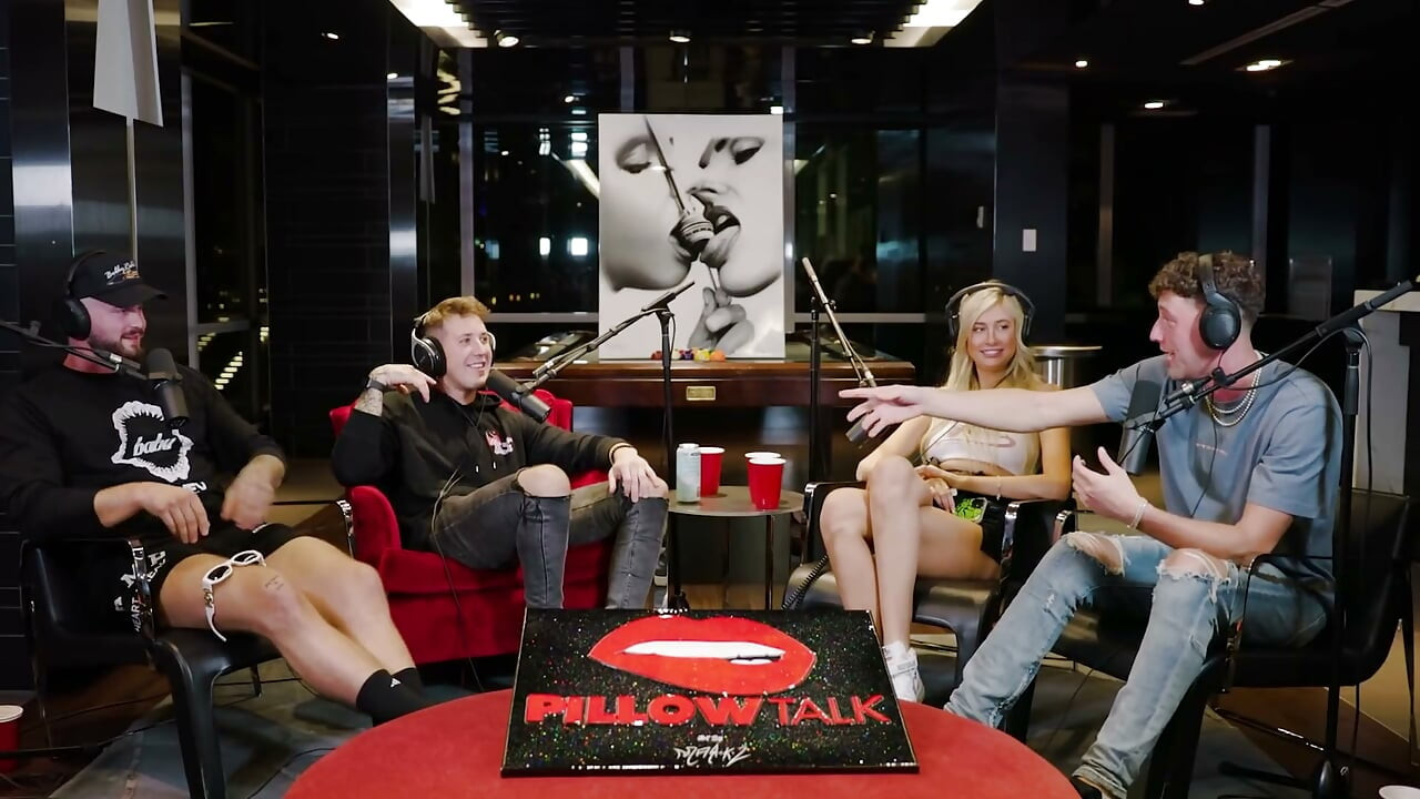 Dvojité rande s Carly Lawrence a Joey Joy [pillow Talk ]