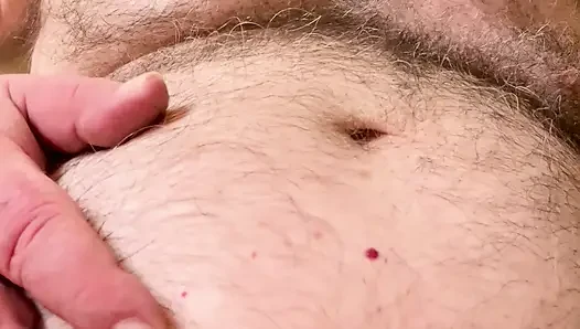 Koç Karl senin için karnını ovuyor 6963