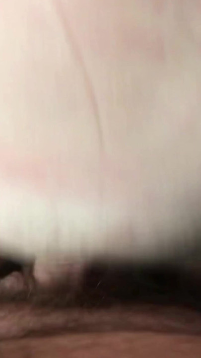 Momento da condividere da "Per favore! Ho bisogno di te! Il mio clitoride è prurito così tanto ... Grattami il clitoride con la testa del cazzo. Sborrata dentro."