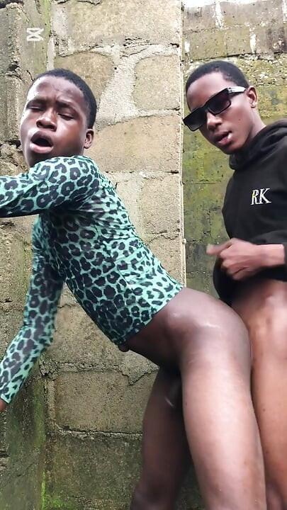 Hunk Twink Vs Skinny Twink