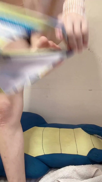 after piss pee pussy really mess dirt | Clip 1