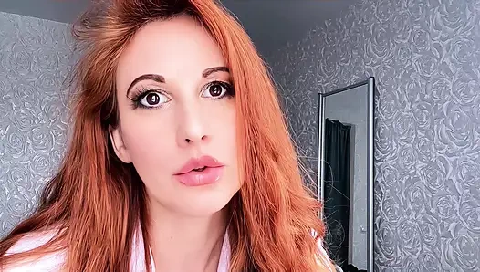 Makan krim dari jari, mulut & lidah menggoda